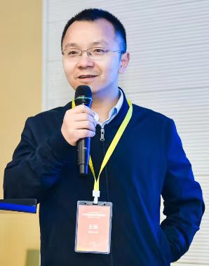 球友会网页版登录入口创新论坛第一千三百九十讲：Floquet engineering symmetry-breaking and topological states under light irradiation